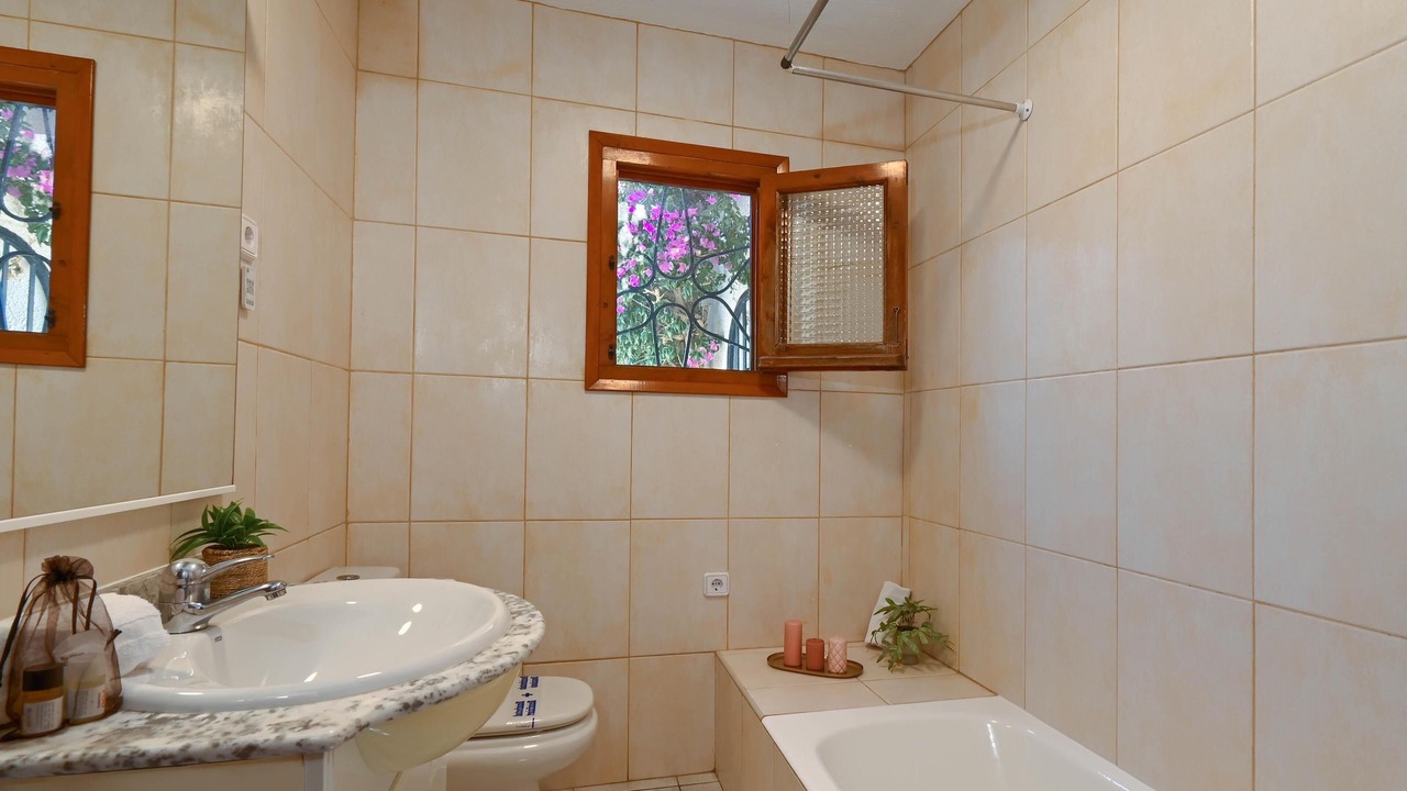 Photo of Bathroom in Panorama