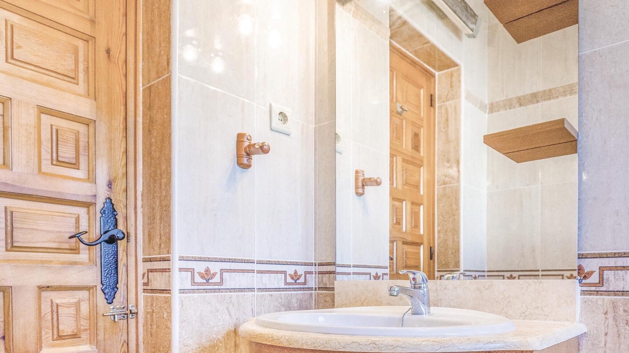 Photo of Bathroom in El Chaparral