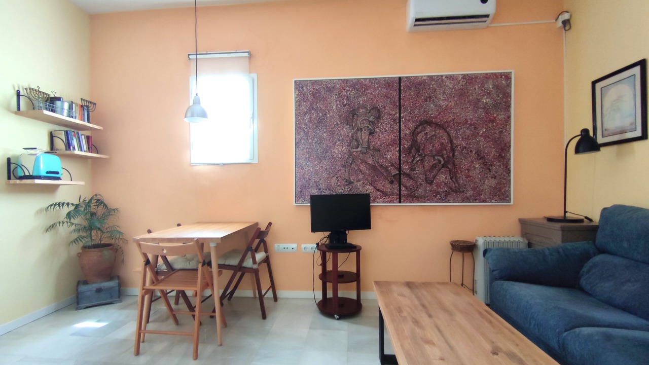 Photo of Livingroom in Alameda