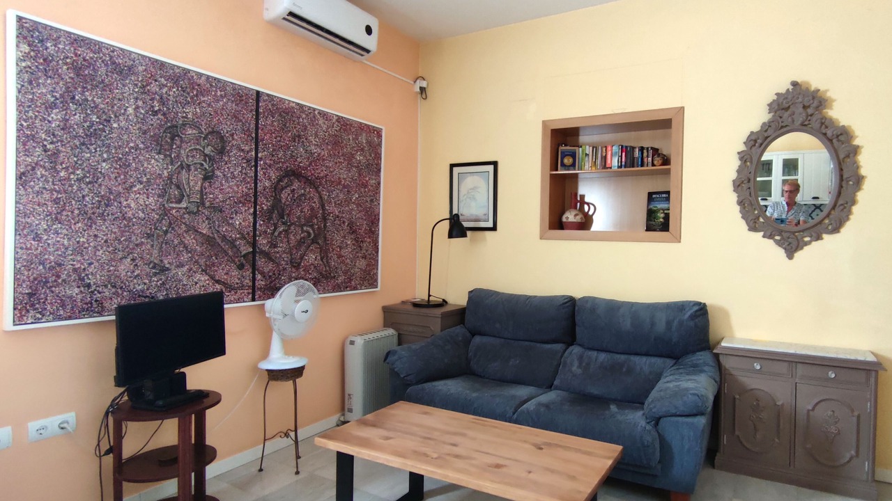 Photo of Livingroom in Alameda