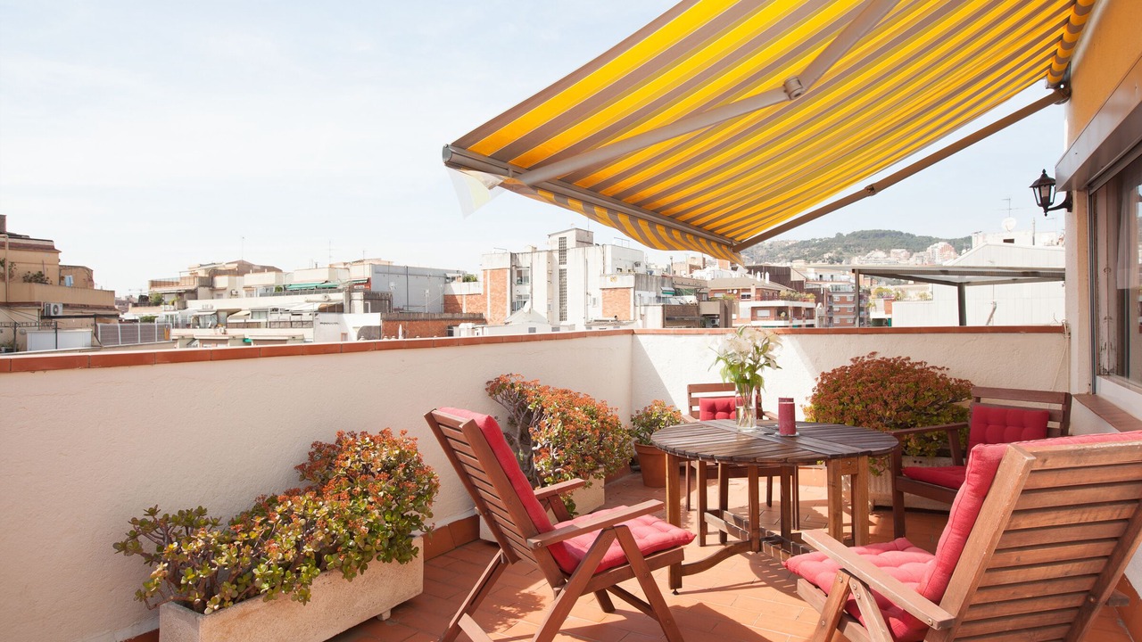 Photo of Outdoor in El Camp de l'Arpa del Clot