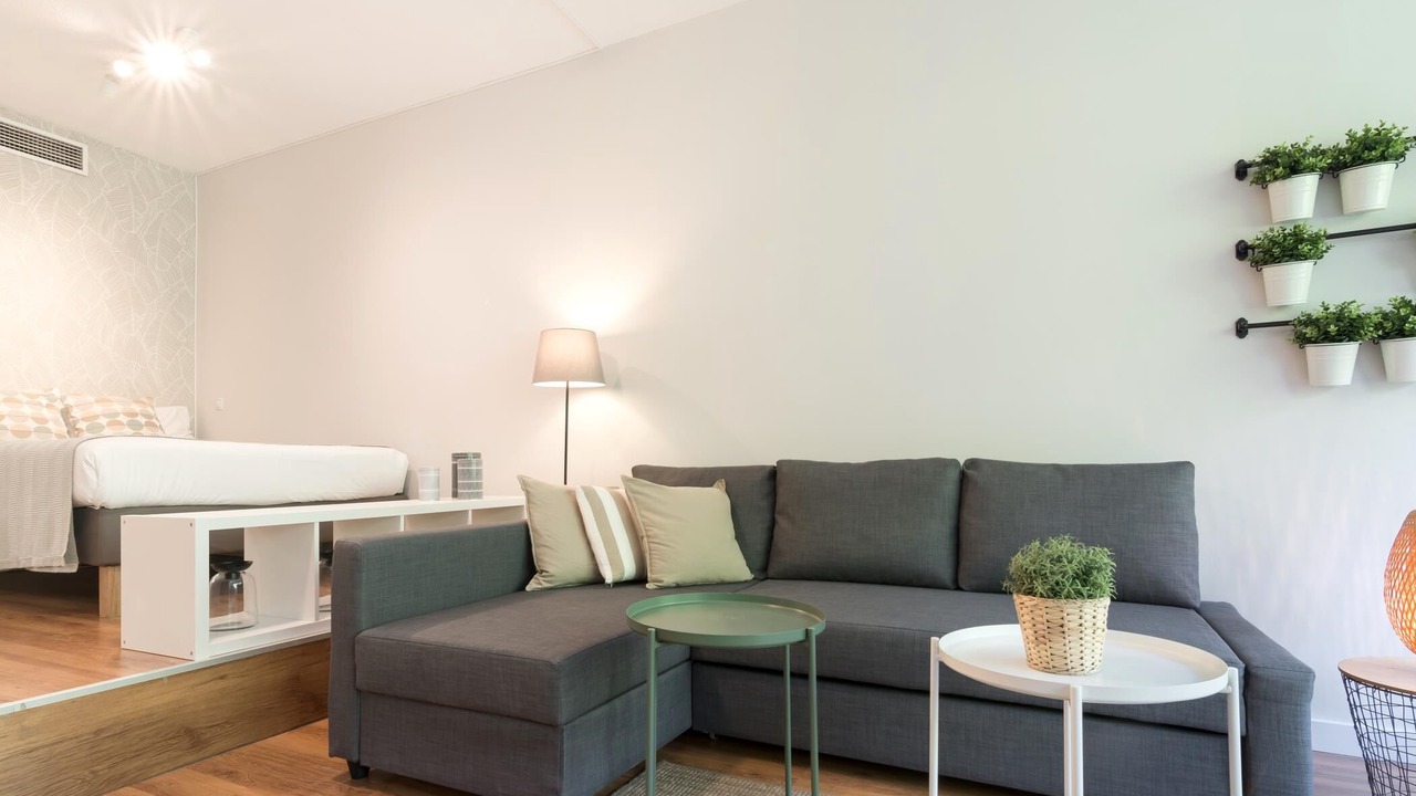 Photo of Livingroom in Golden Triangle of Art