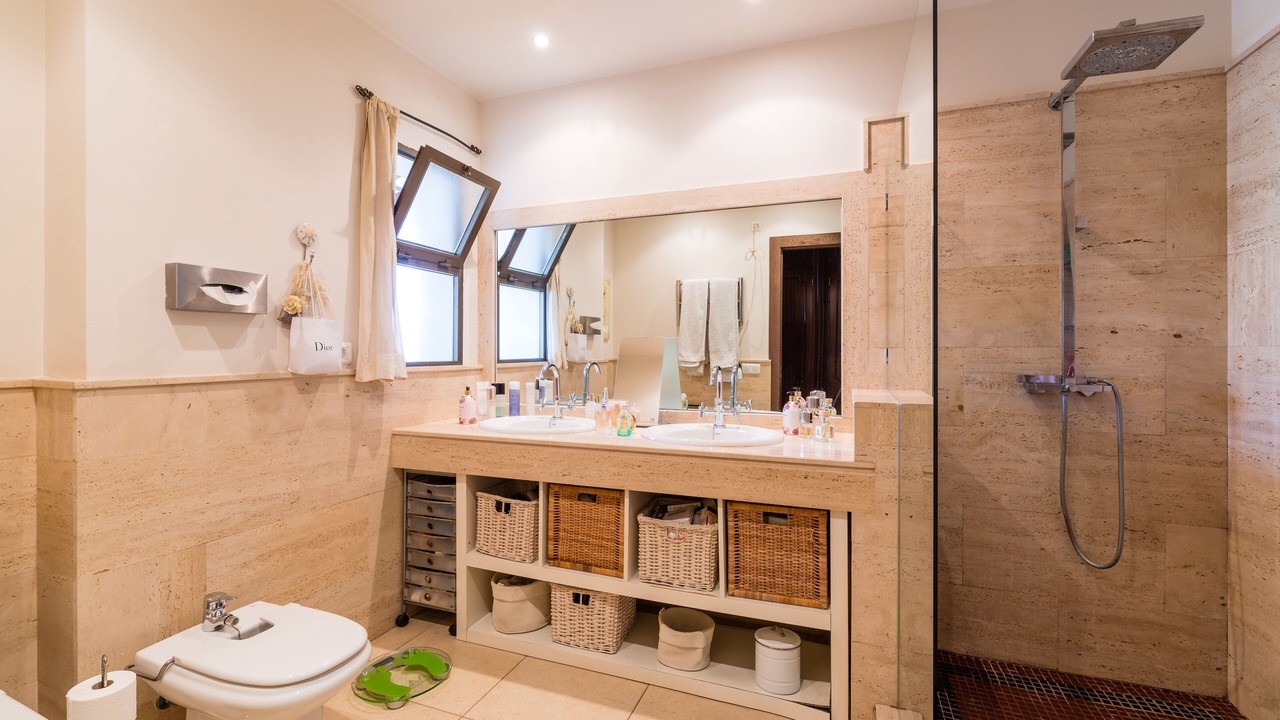 Photo of Bathroom in Miraflores del Palo
