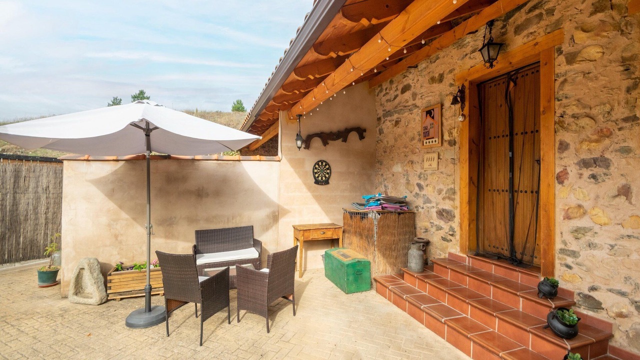 Photo of Patio Balcony in Benllera