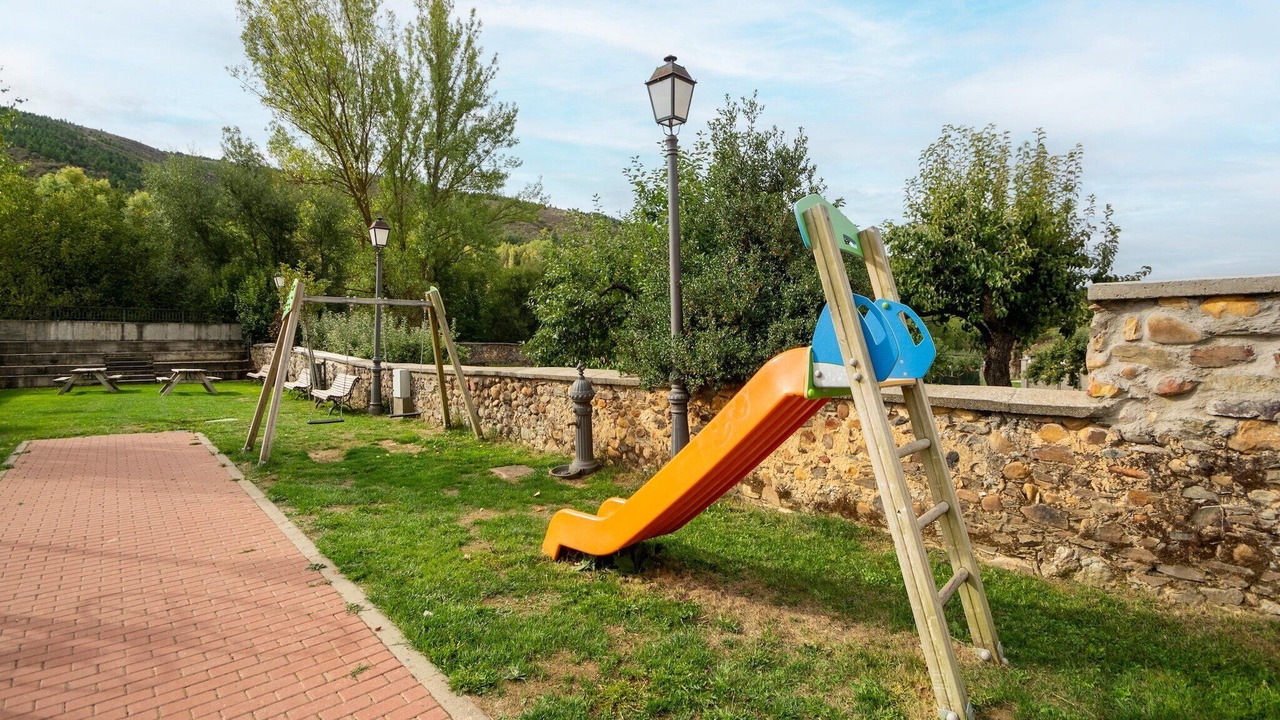 Photo of Outdoor in Benllera