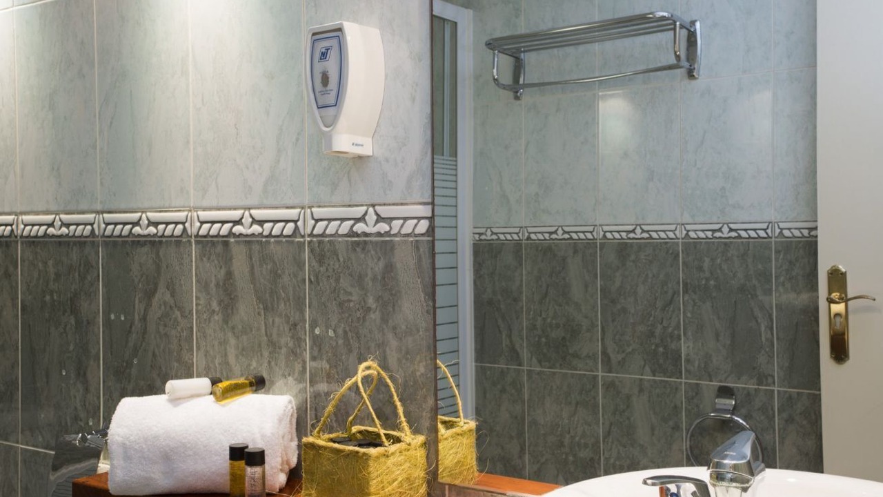 Photo of Bathroom in El Botanic