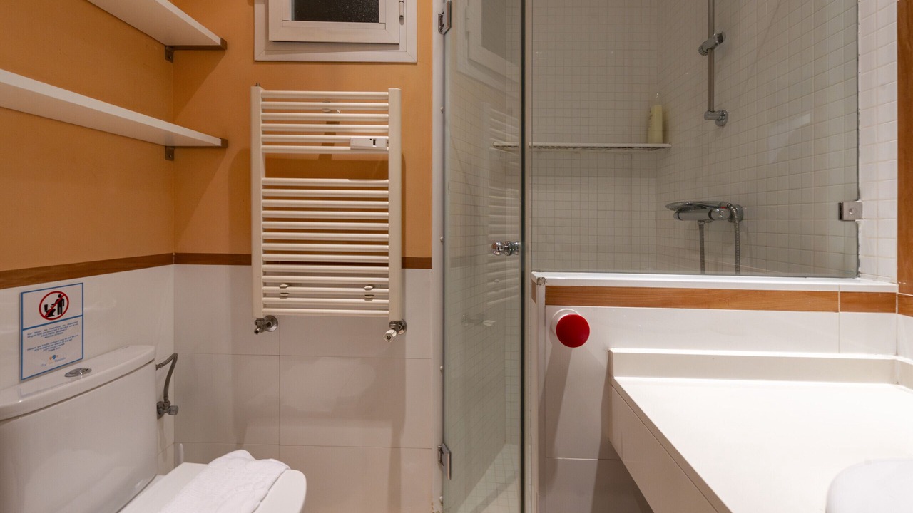 Photo of Bathroom in Guindalera