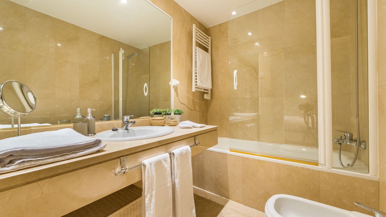 Photo of Bathroom in Malasana