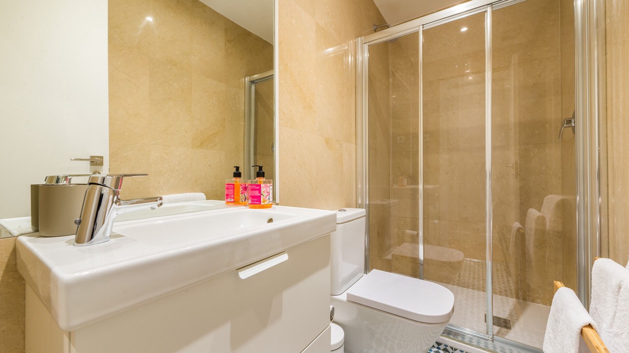 Photo of Bathroom in Malasana