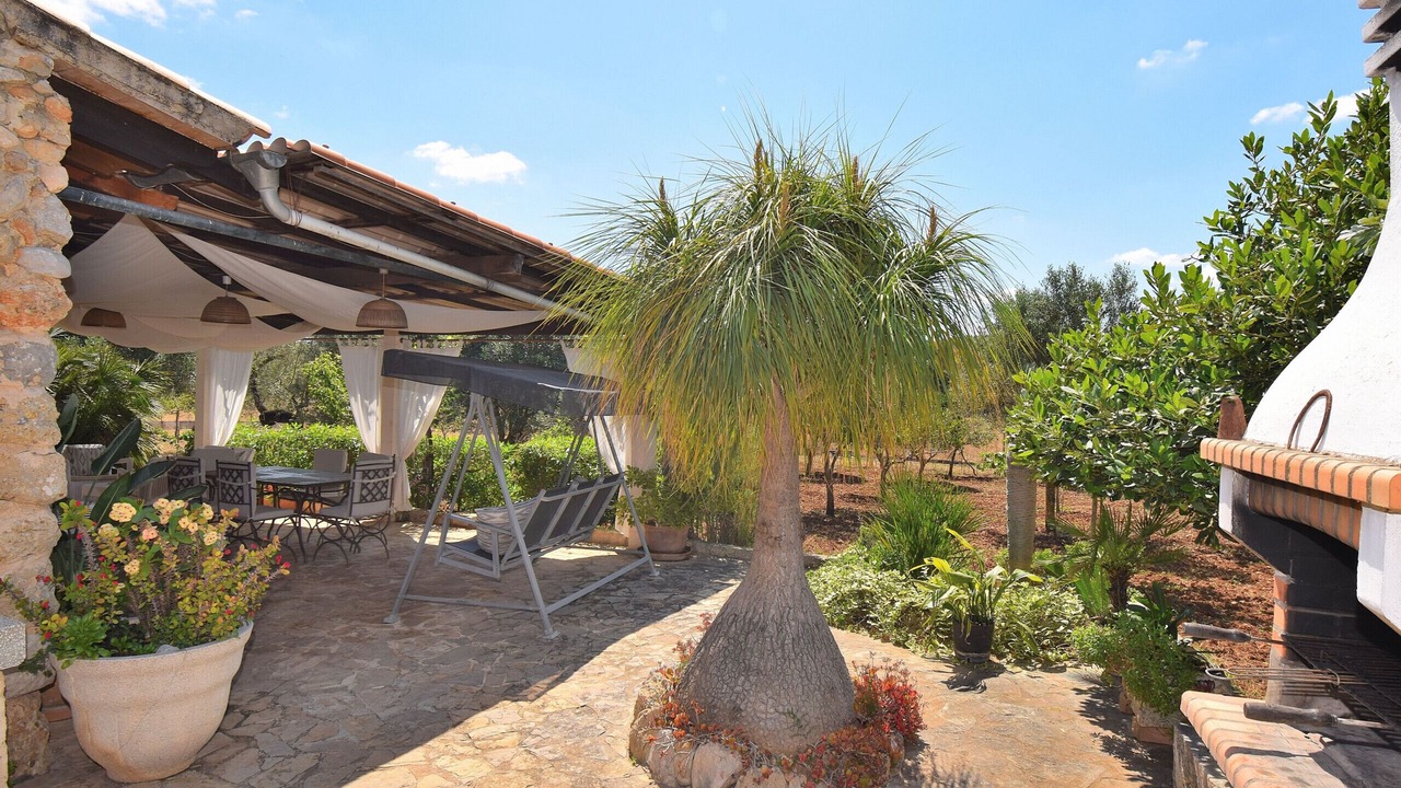 Photo of Outdoor in Buger