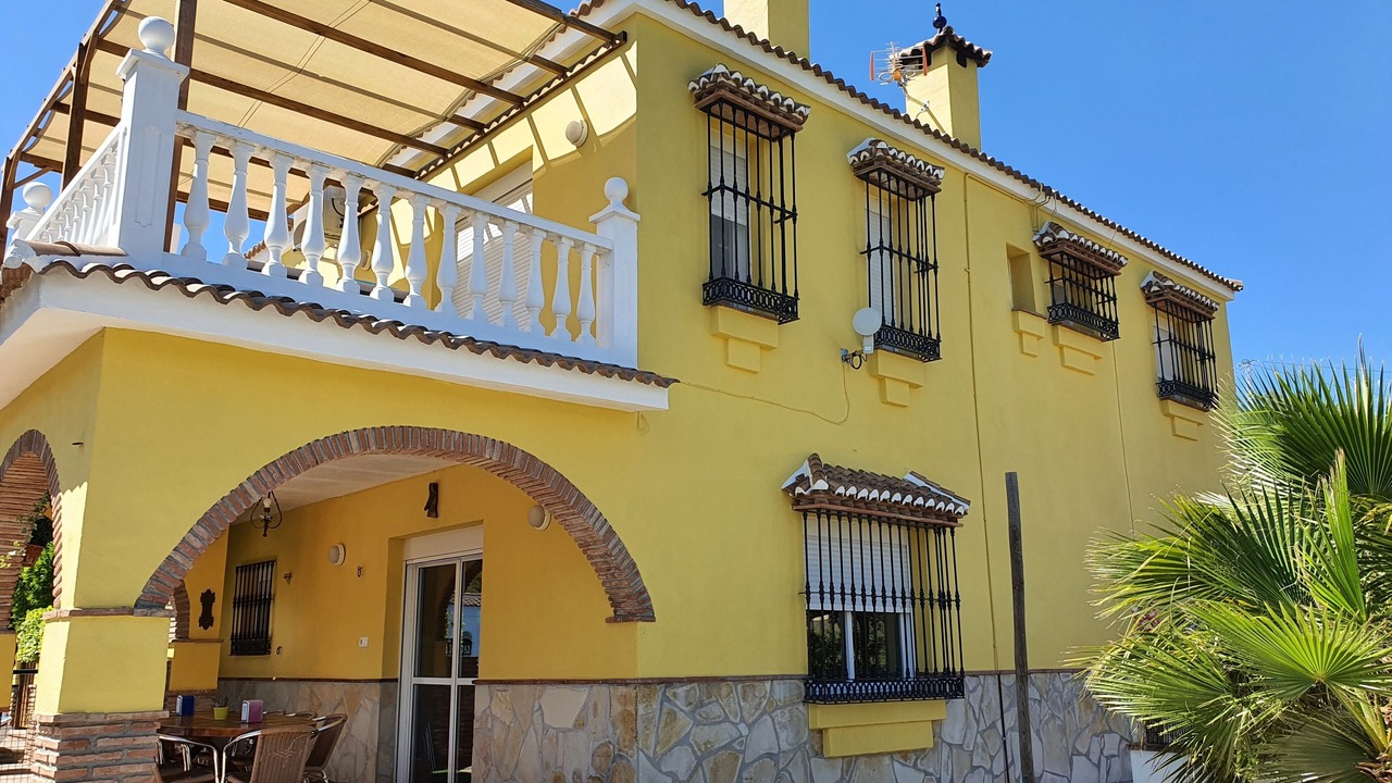 Photo of Others in Comares