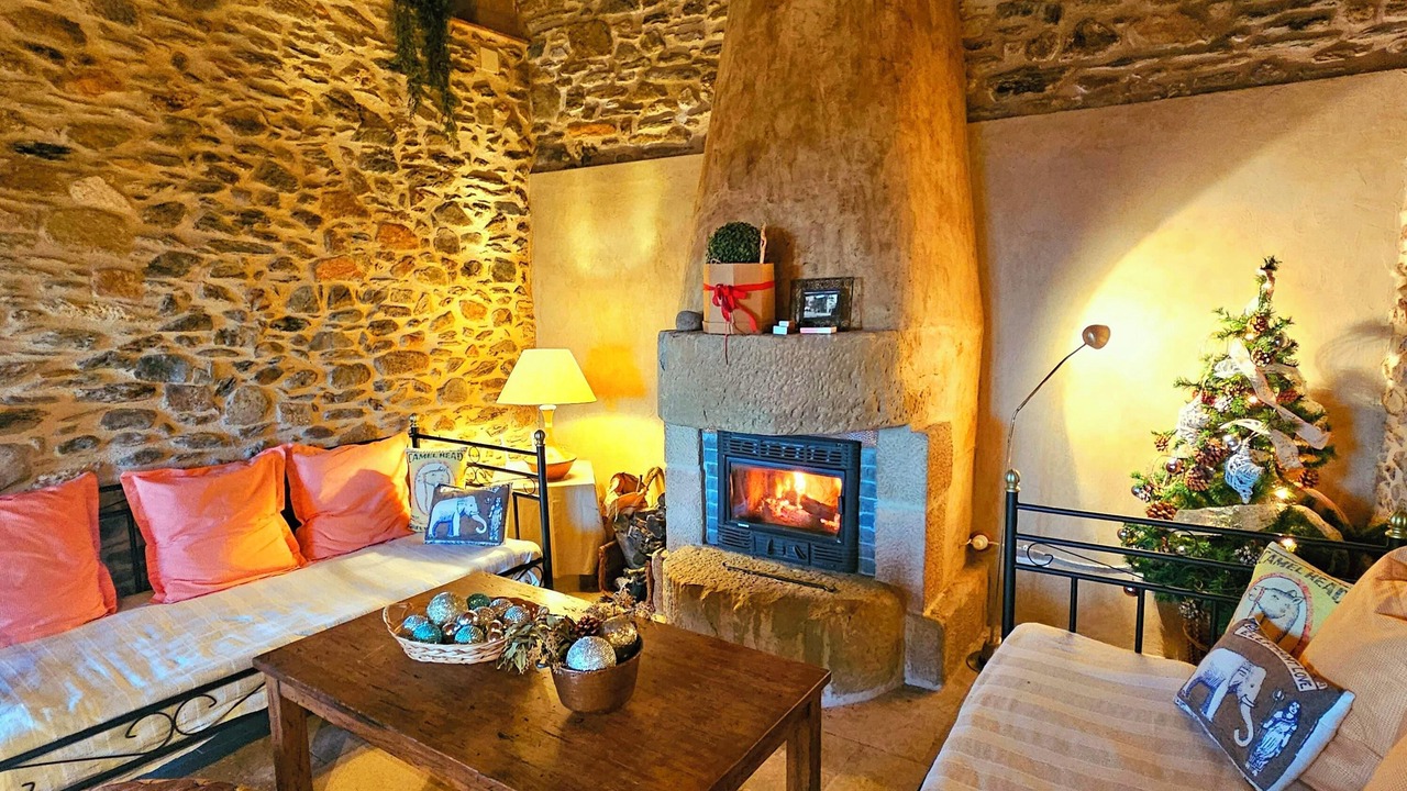 Photo of Bedroom in Cantallops
