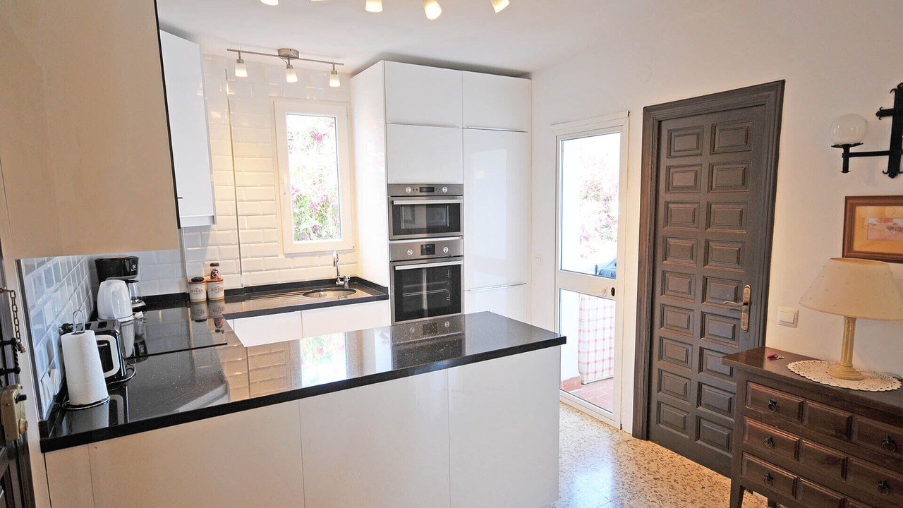Photo of Kitchen in Oasis del Capistrano