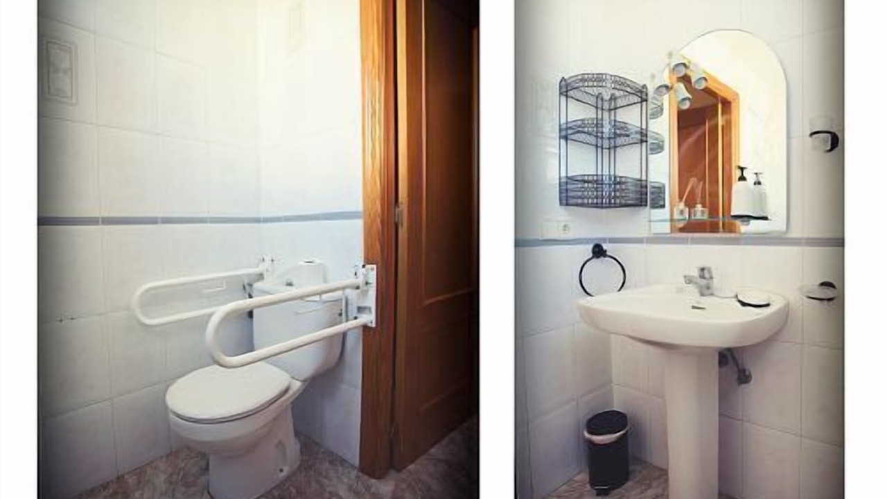 Photo of Bathroom in Corbera