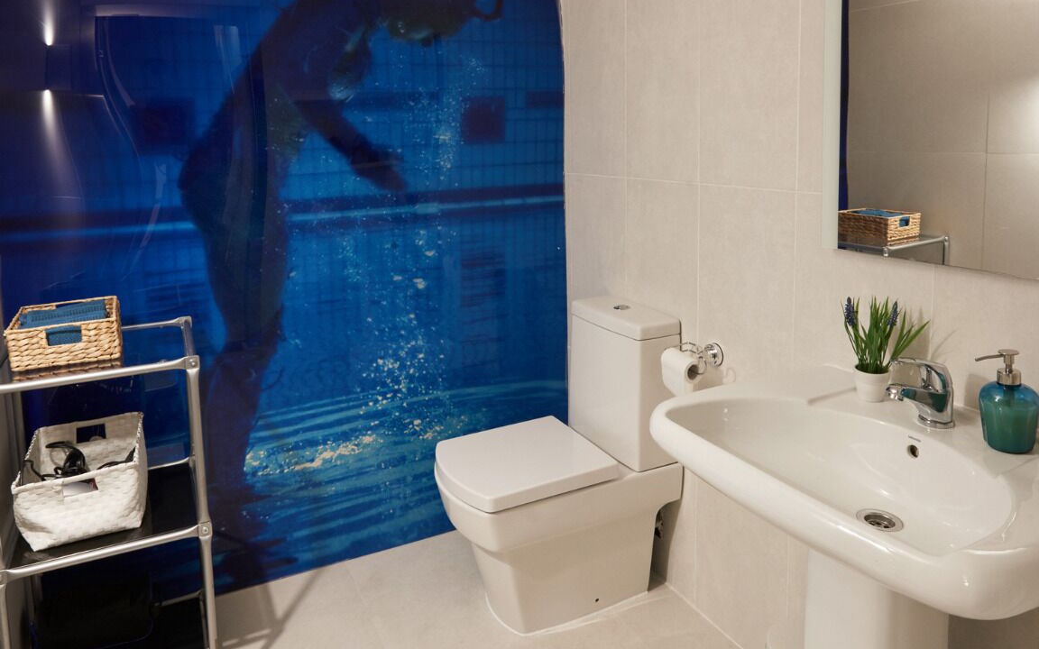 Photo of Bathroom in Trafalgar