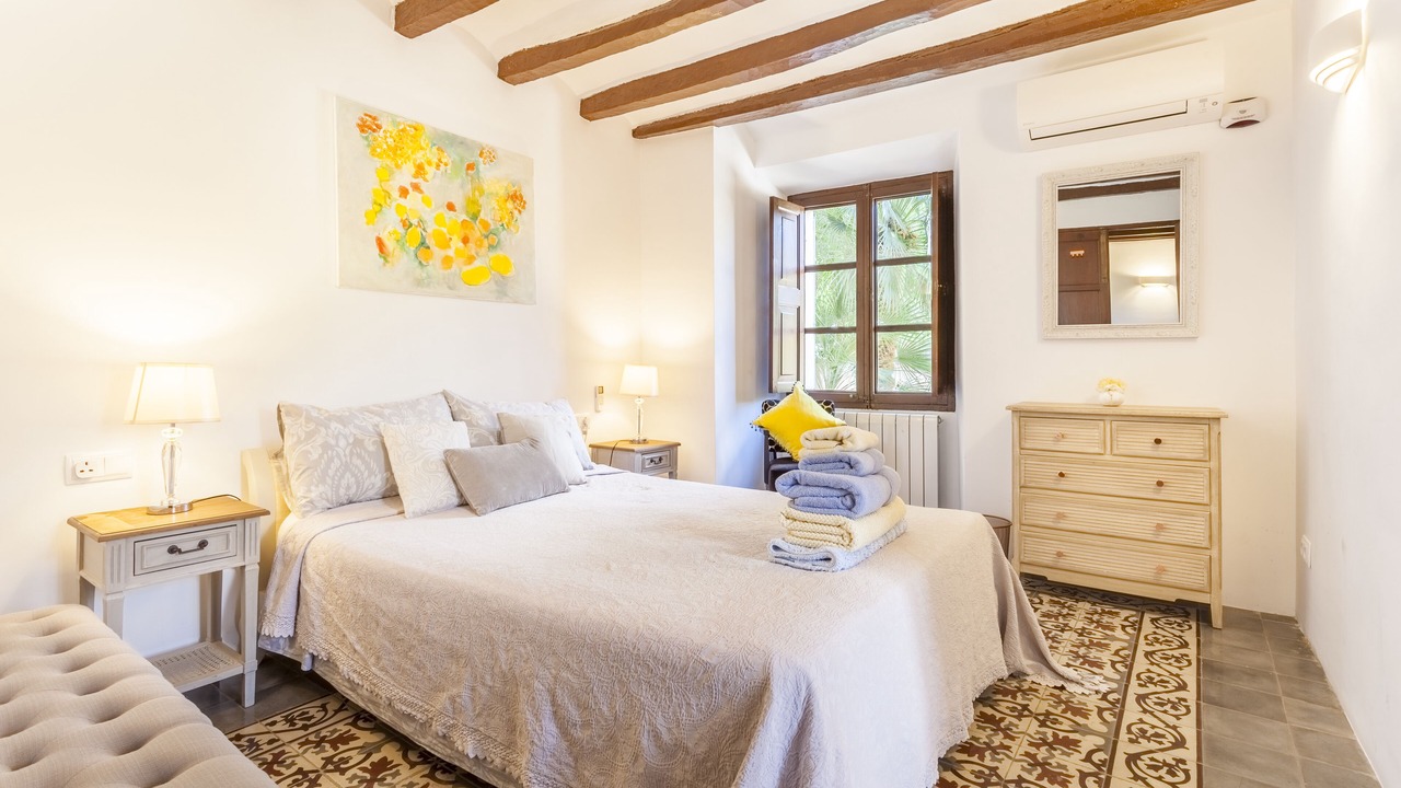 Photo of Bedroom in Soller
