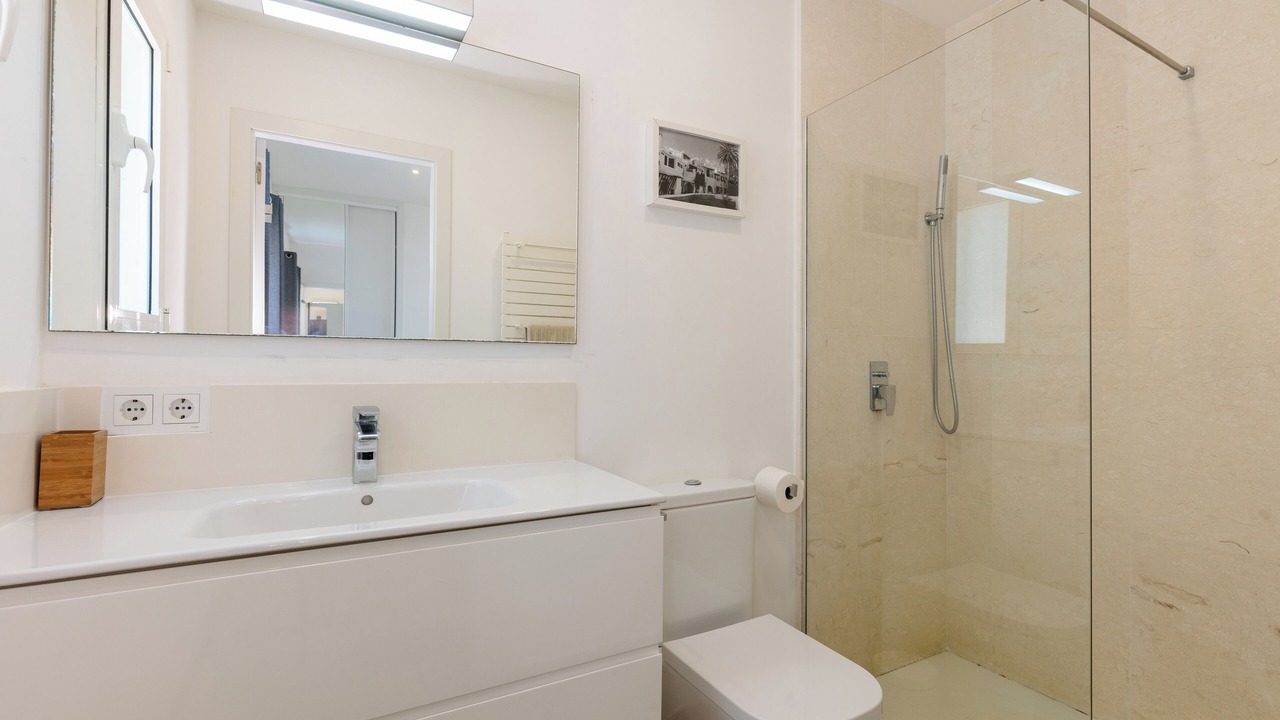 Photo of Bathroom in Binibequer Vell