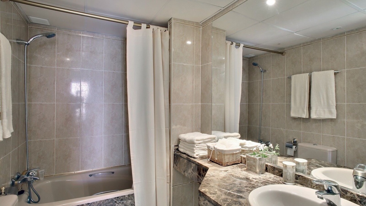 Photo of Bathroom in New Golden Mile