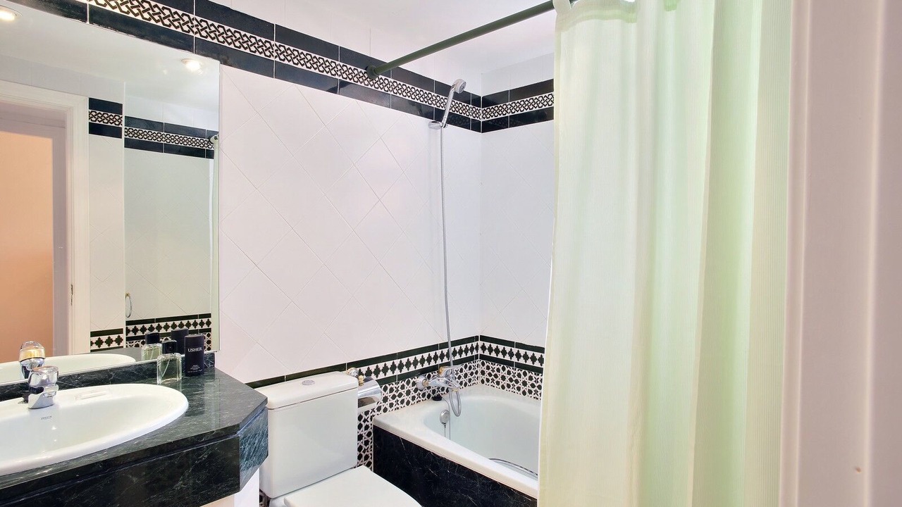 Photo of Bathroom in New Golden Mile