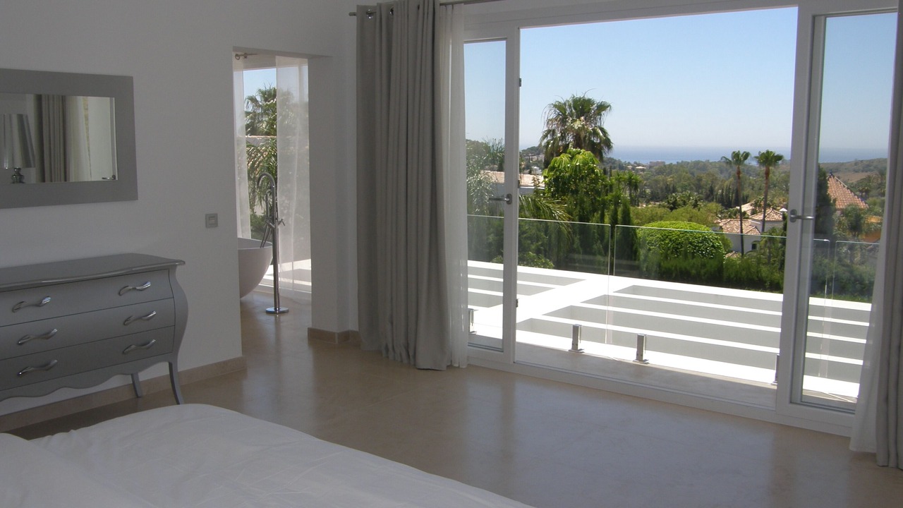 Photo of Bedroom in New Golden Mile