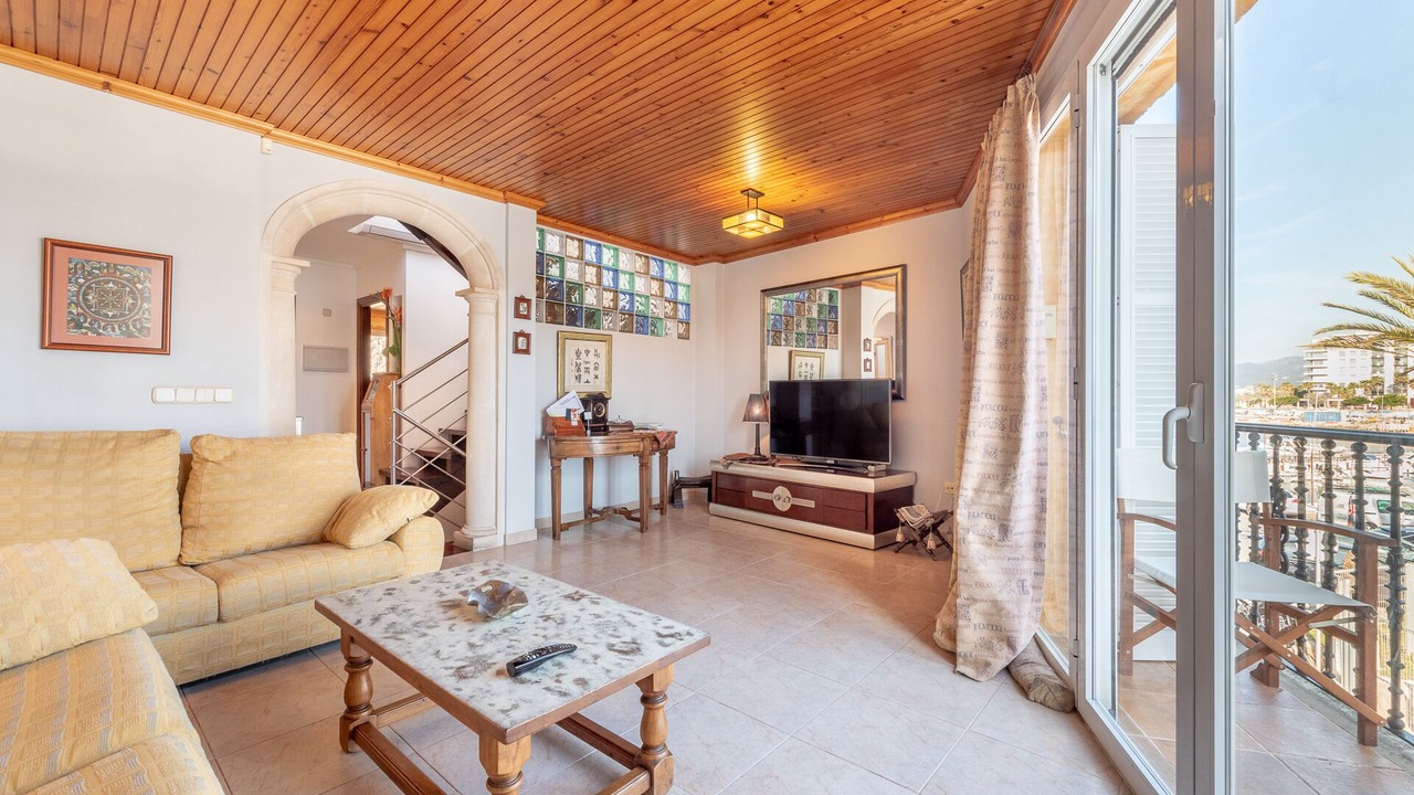 Photo of Livingroom in Puerto Maritimo