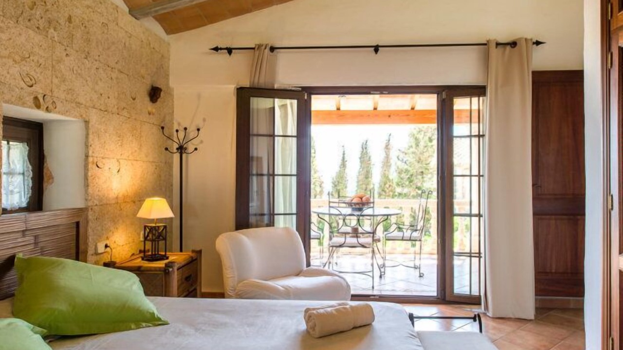 Photo of Bedroom in S Horta