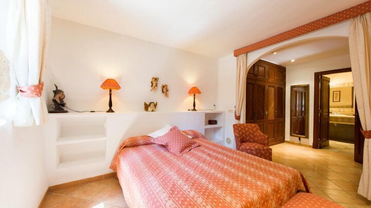 Photo of Bedroom in S Horta