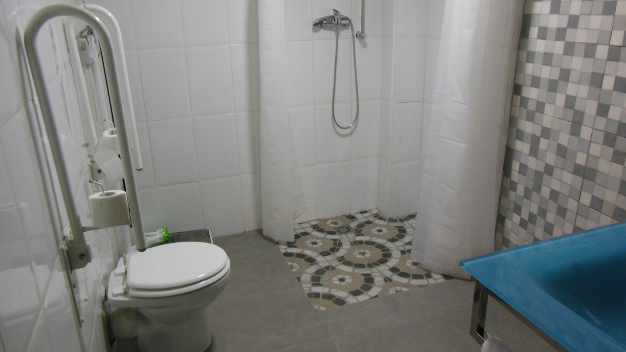 Photo of Bathroom in El Cabanyal