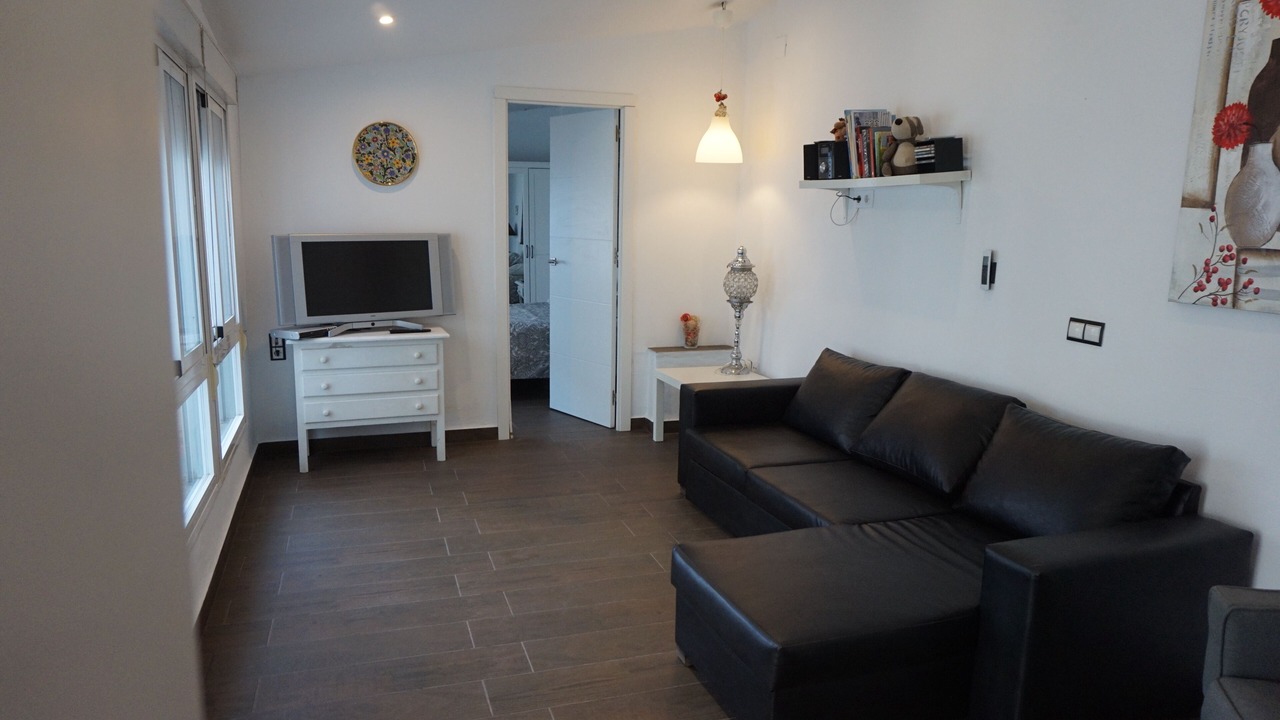 Photo of Livingroom in Alameda