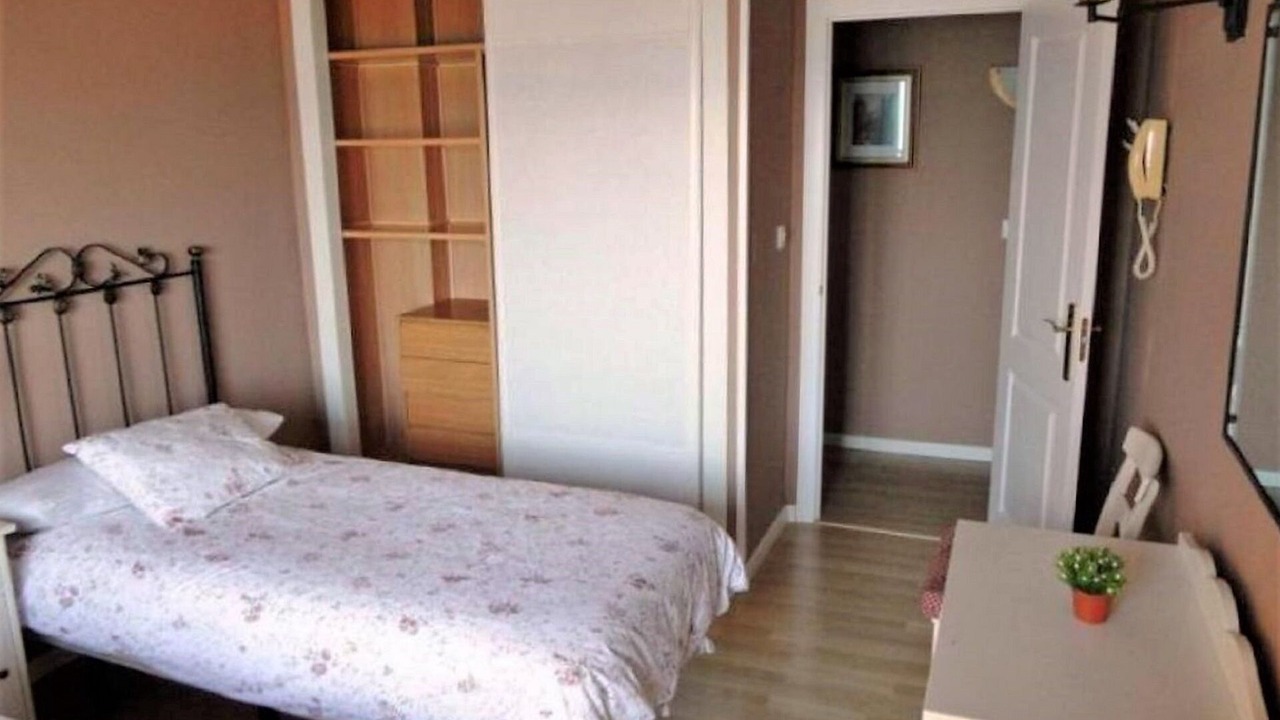 Photo of Bedroom in Fuengirola City Centre