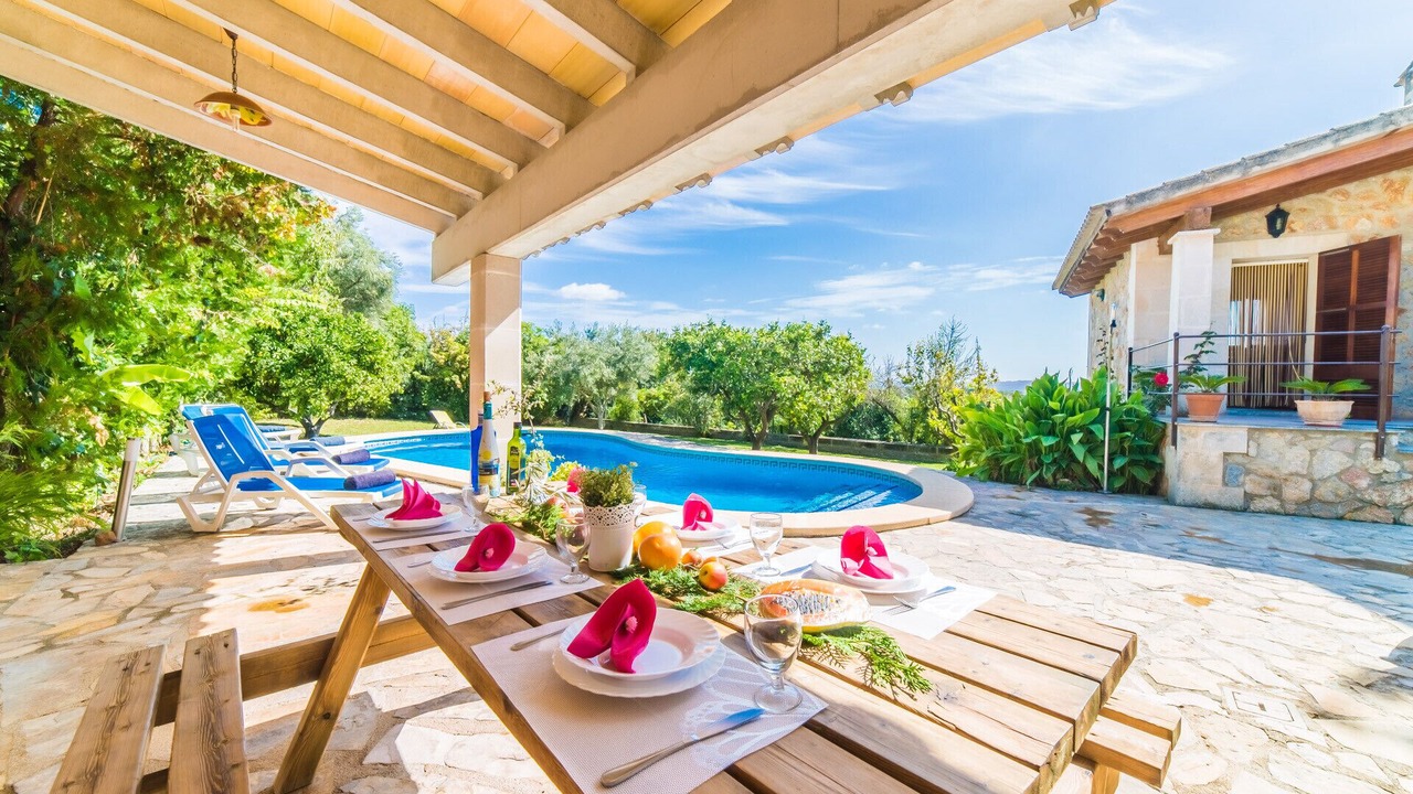 Photo of Outdoor in Buger