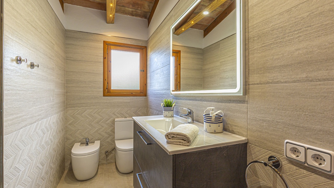 Photo of Bathroom in Urbanizacion Mont Ferrutx