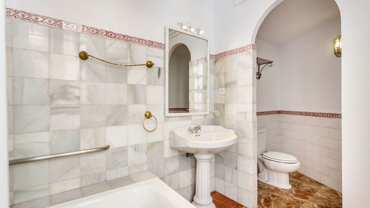 Photo of Bathroom in San Bartolome