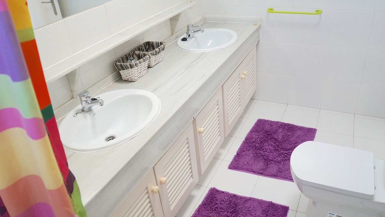 Photo of Bathroom in Vista de los Angeles-Rumina