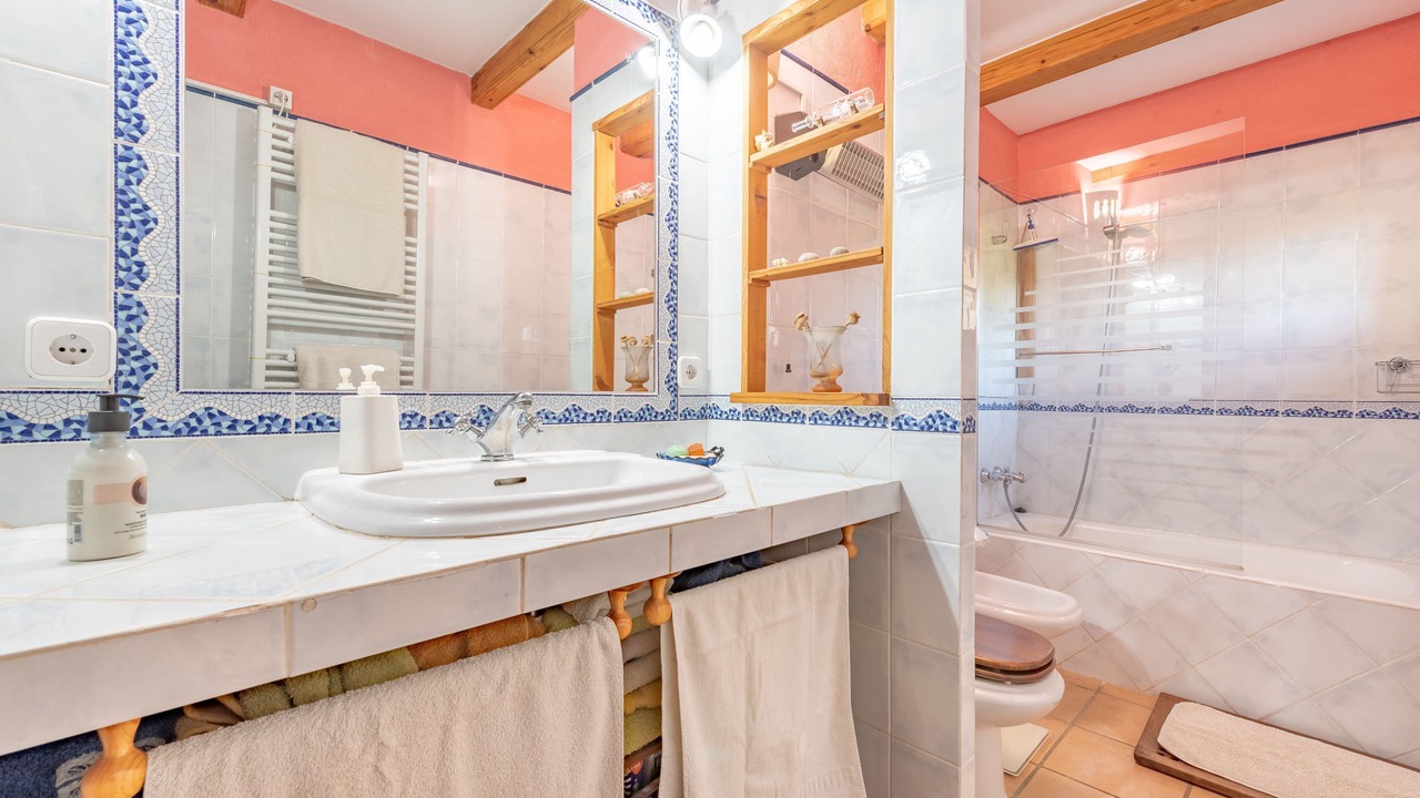 Photo of Bathroom in Algaida