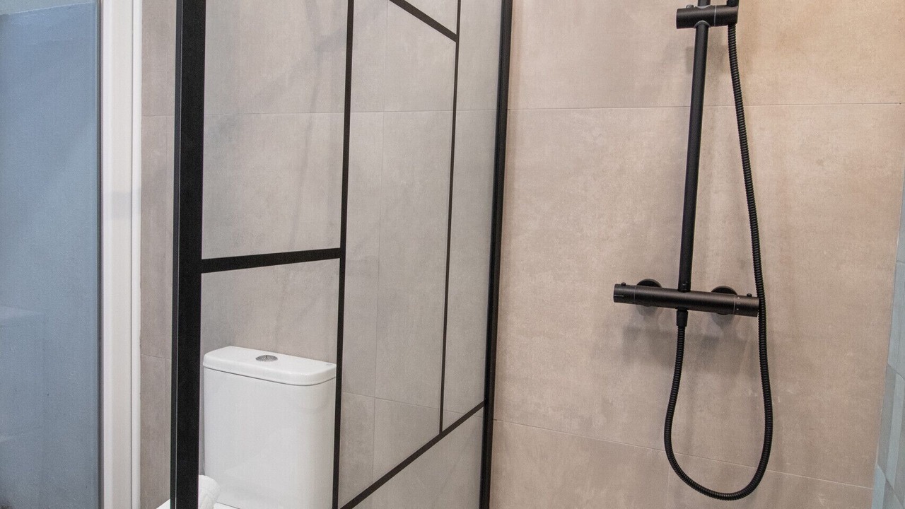 Photo of Bathroom in Patraix