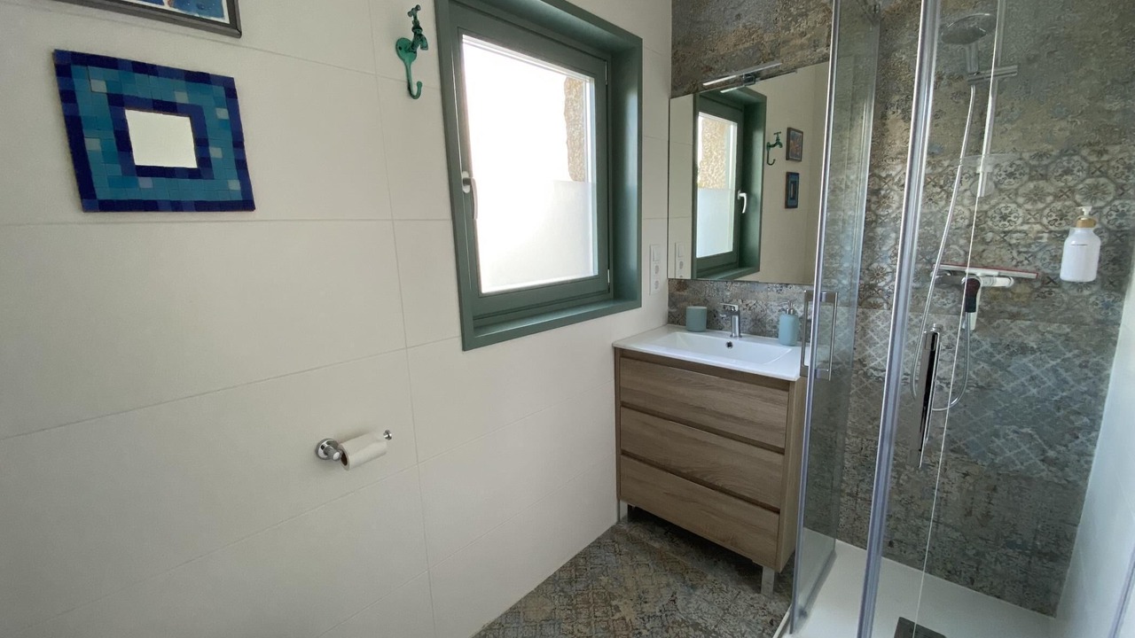 Photo of Bathroom in Cenlle