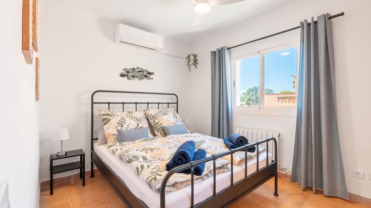Photo of Bedroom in Badia Gran