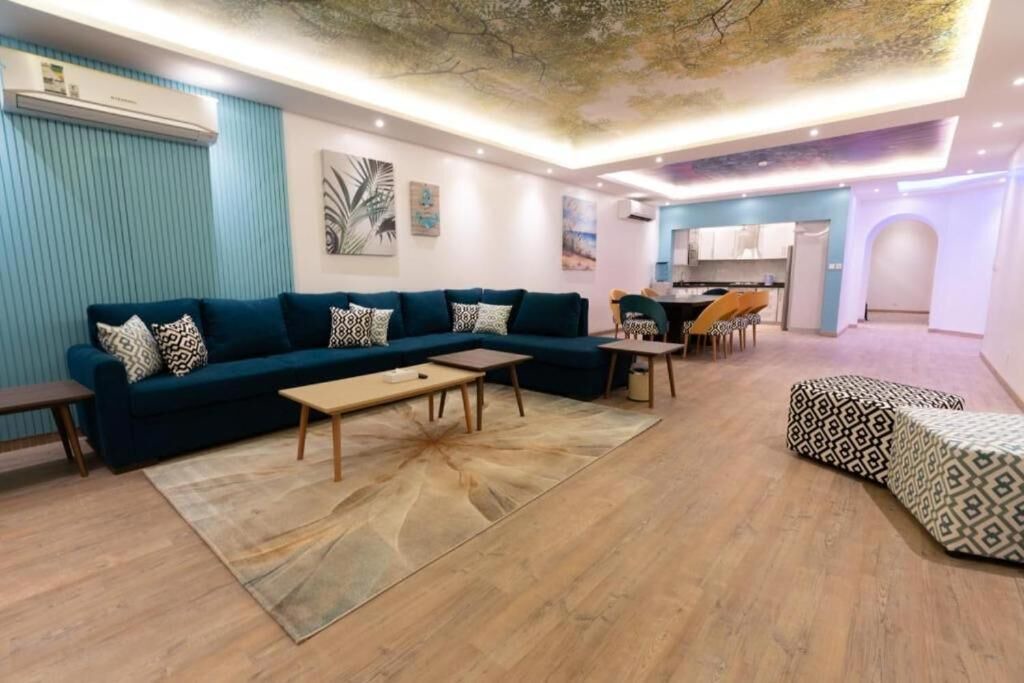 Photo of Livingroom in Durrat Al-Arous
