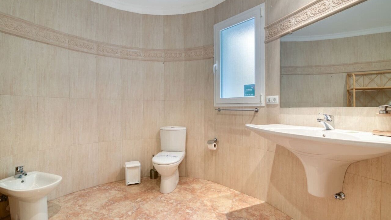 Photo of Bathroom in Aduanas