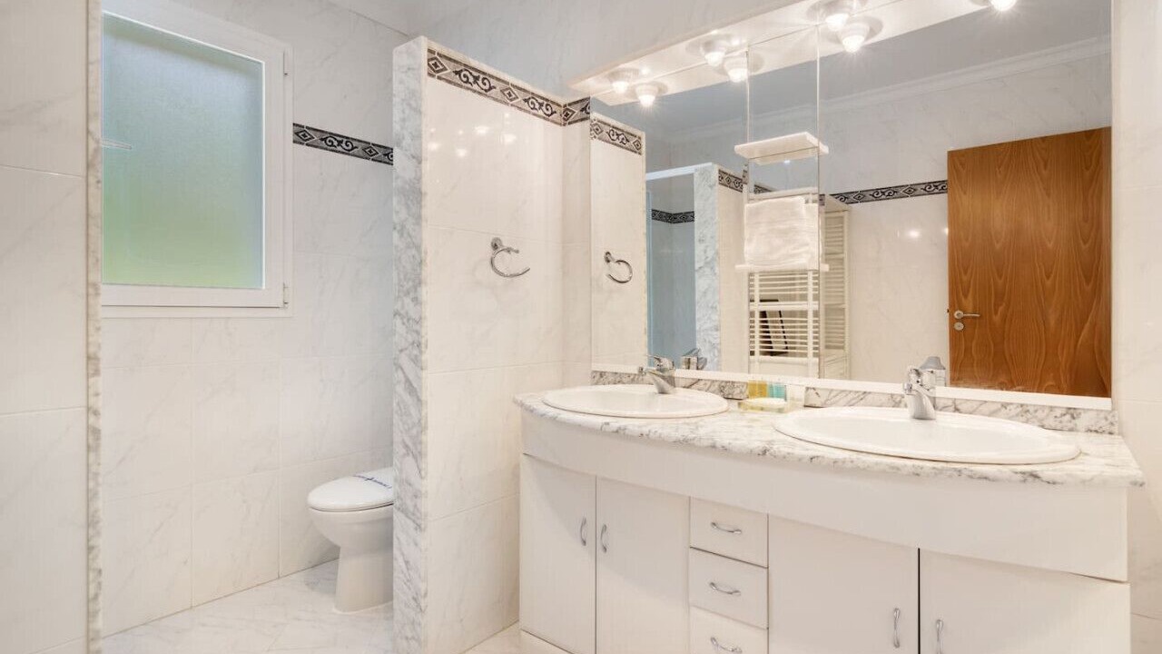 Photo of Bathroom in Aduanas