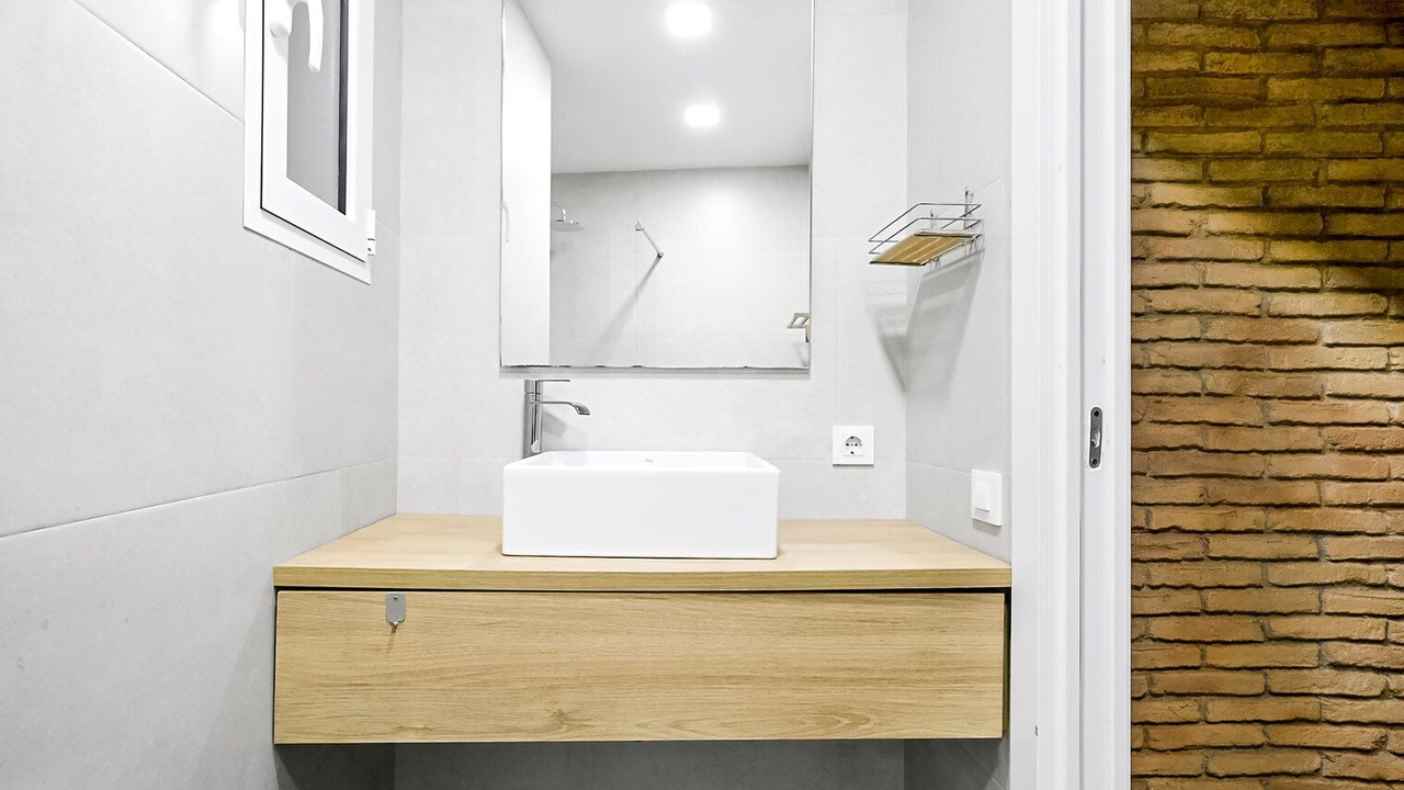 Photo of Bathroom in La Nova Esquerra de l'Eixample