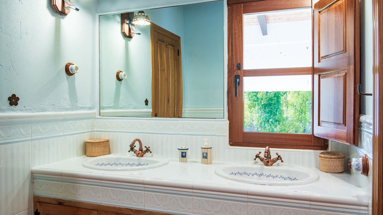 Photo of Bathroom in San Martin del Pimpollar
