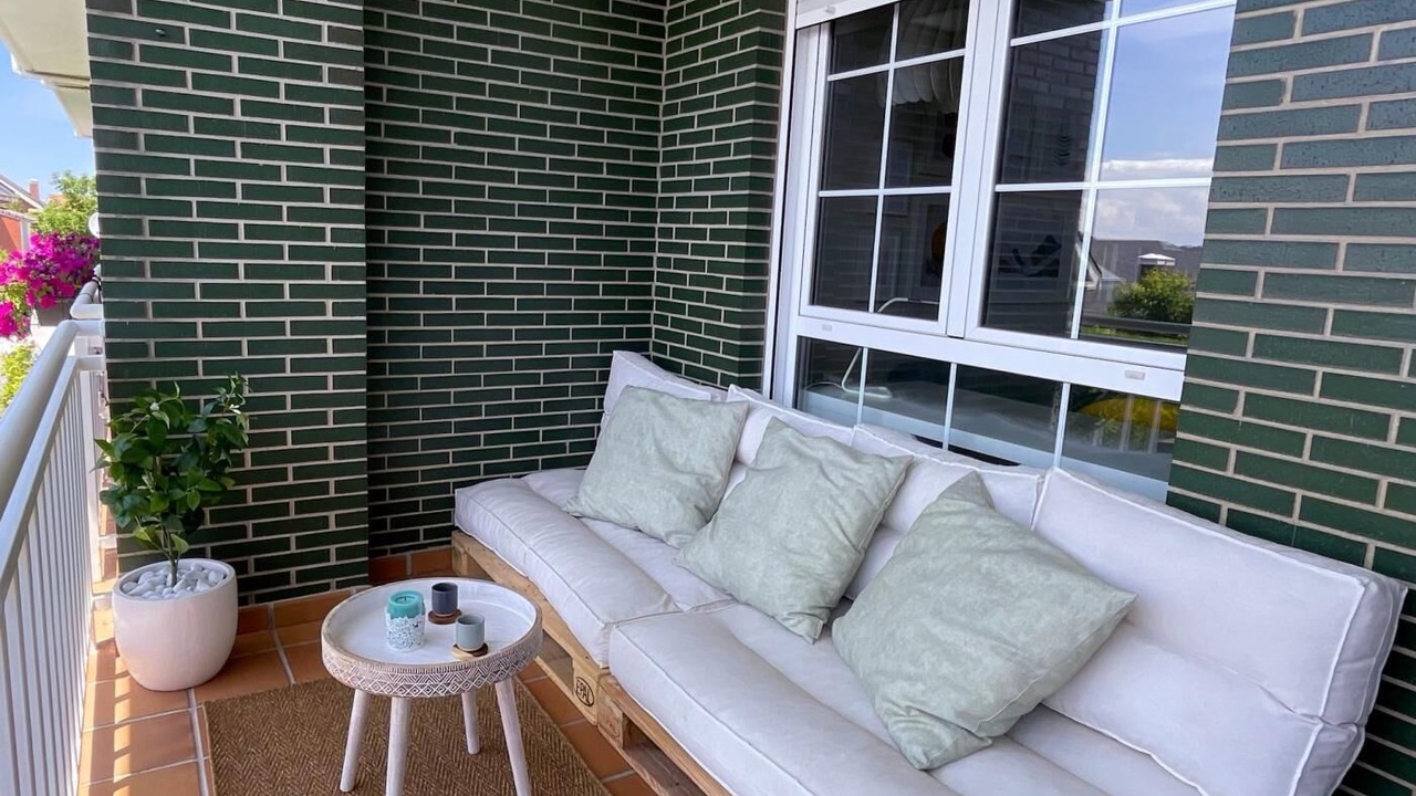 Photo of Outdoor in Boo