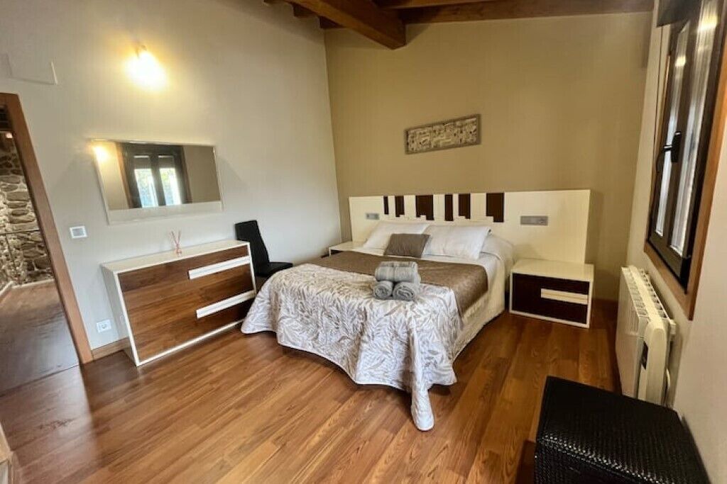 Photo of Bedroom in Reza