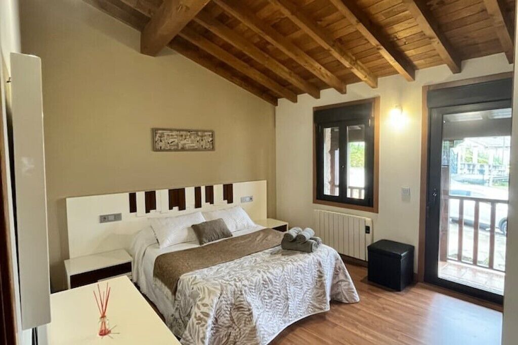 Photo of Bedroom in Reza