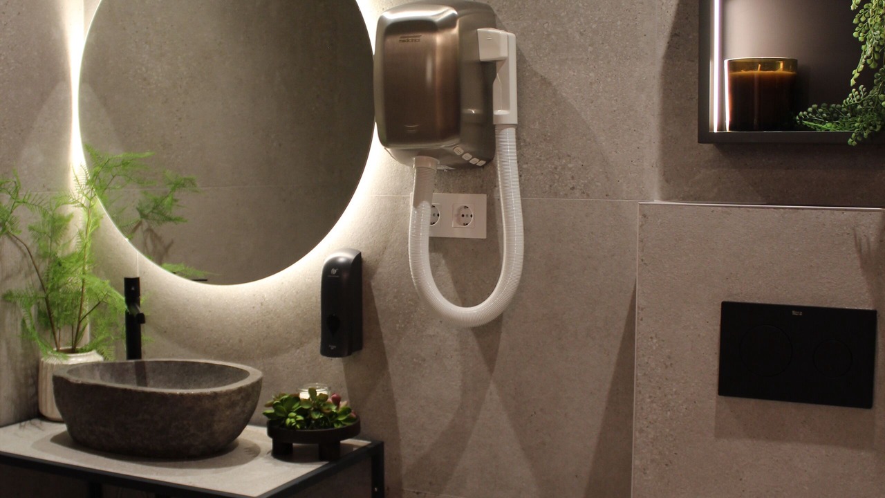 Photo of Bathroom in Aiora