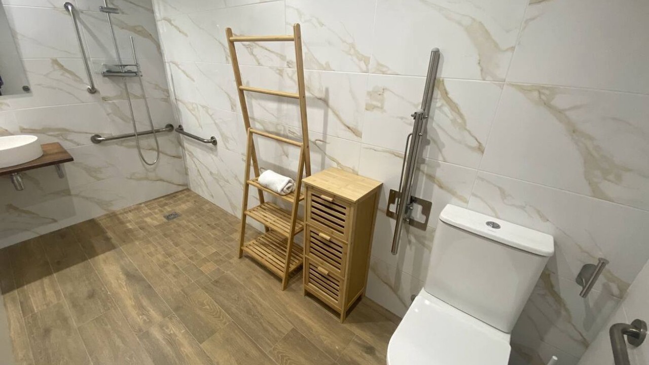 Photo of Bathroom in Aiora