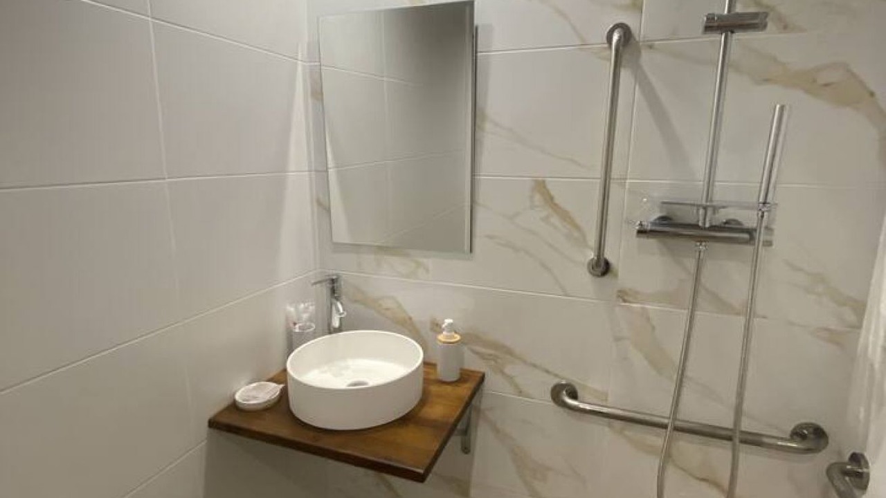 Photo of Bathroom in Aiora