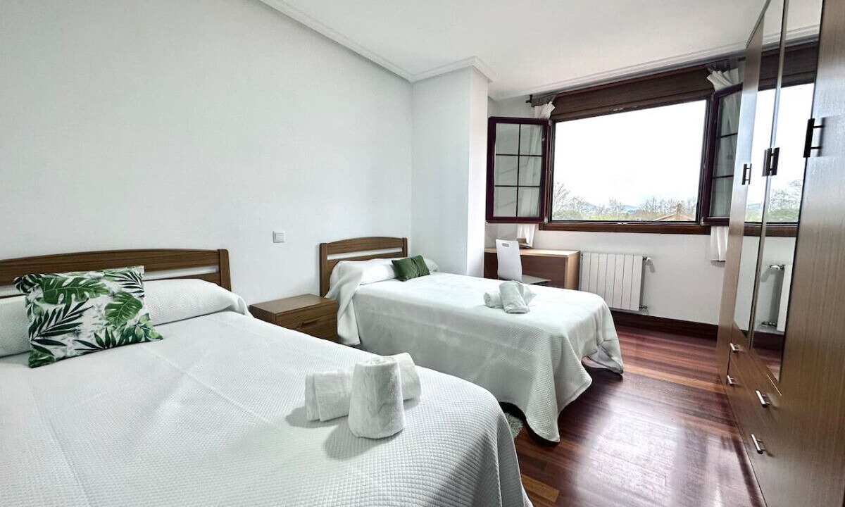 Photo of Bedroom in Villaverde de Pontones